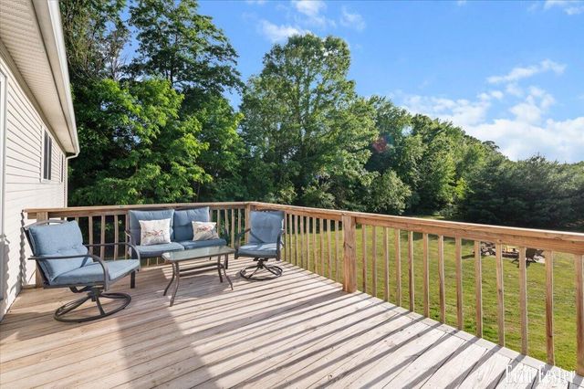 8355 Nugent Avenue Ne, Grattan Twp, MI 49341
