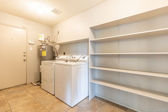 8423 parry, Converse, TX 78109