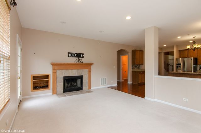 285 Seaton Court, Lake Zurich, IL 60047