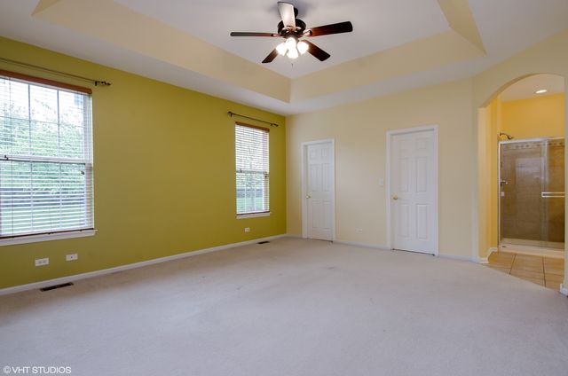 285 Seaton Court, Lake Zurich, IL 60047