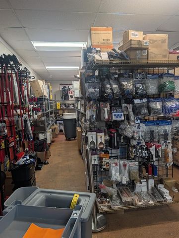 3555 N Andrews Avenue, Oakland Park, FL 33309