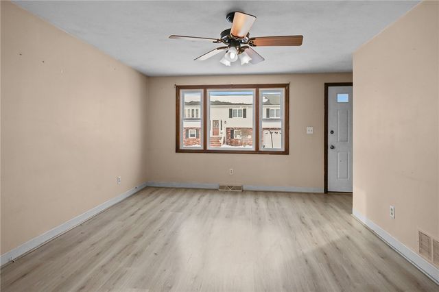 57 Whirlaway Place, Pawtucket, RI 02861