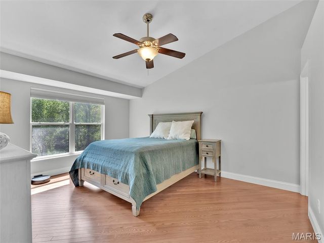 1562 Glenn Brooke Woods Circle, Ballwin, MO 63021