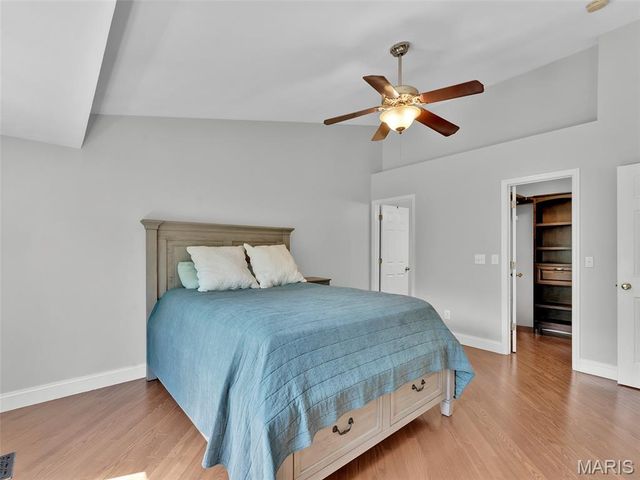1562 Glenn Brooke Woods Circle, Ballwin, MO 63021