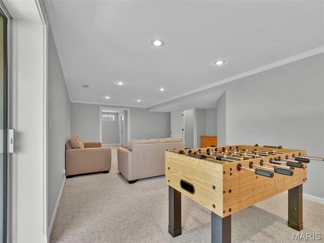 1562 Glenn Brooke Woods Circle, Ballwin, MO 63021