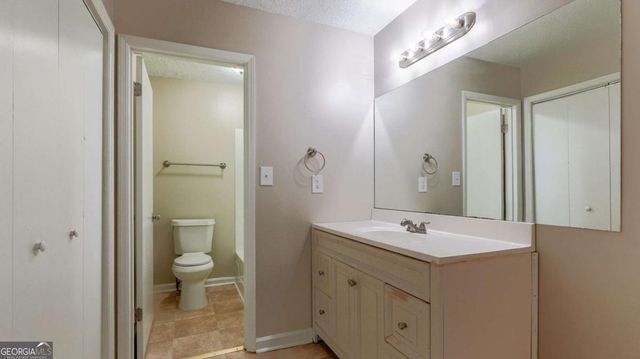 1070 Chapman Lane, Stone Mountain, GA 30088