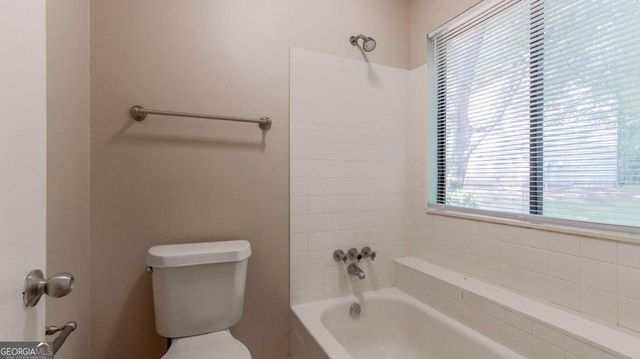 1070 Chapman Lane, Stone Mountain, GA 30088