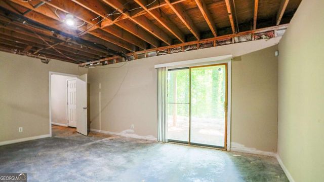 1070 Chapman Lane, Stone Mountain, GA 30088