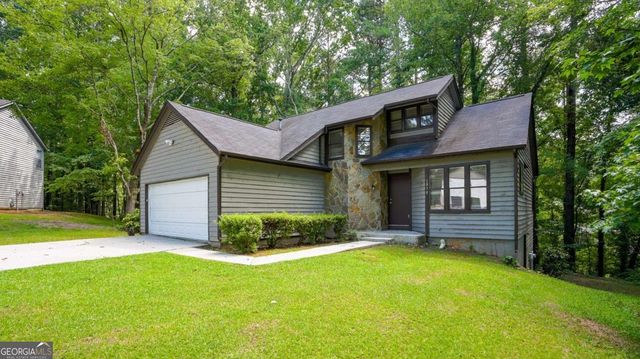 1070 Chapman Lane, Stone Mountain, GA 30088