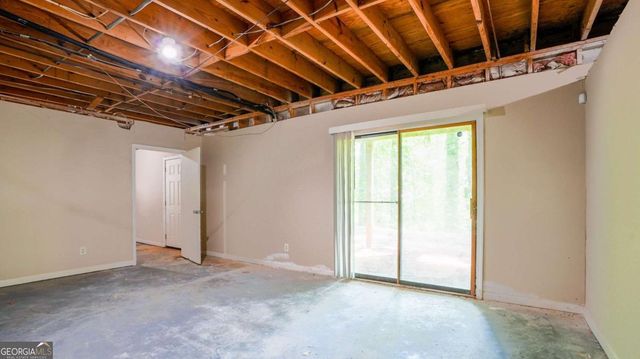 1070 Chapman Lane, Stone Mountain, GA 30088