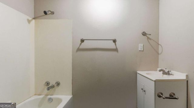 1070 Chapman Lane, Stone Mountain, GA 30088