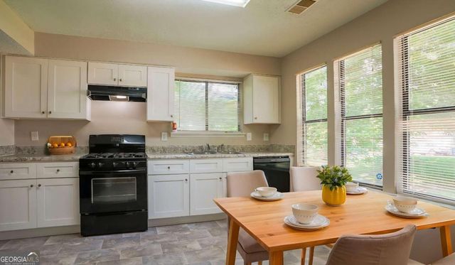 1070 Chapman Lane, Stone Mountain, GA 30088