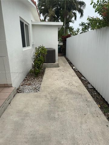 7931 SW 13th Terrace 7931, Miami, FL 33144