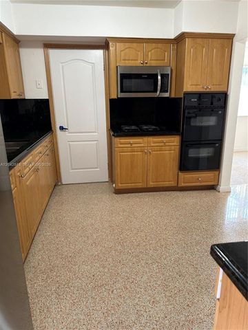 7931 SW 13th Terrace 7931, Miami, FL 33144