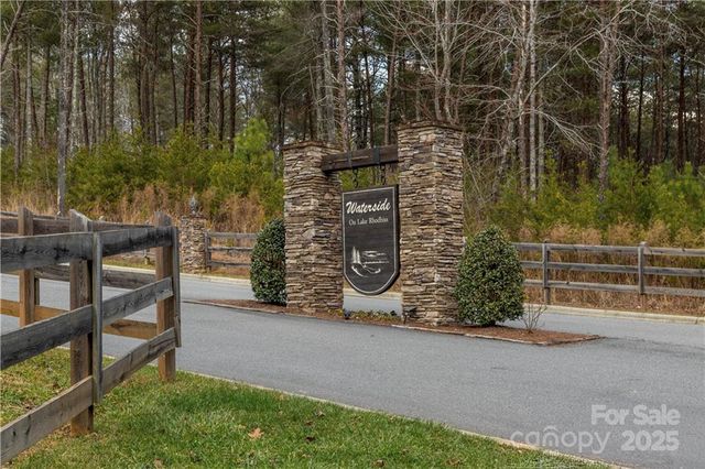 1233 Lakeside Way NW 8, Valdese, NC 28690