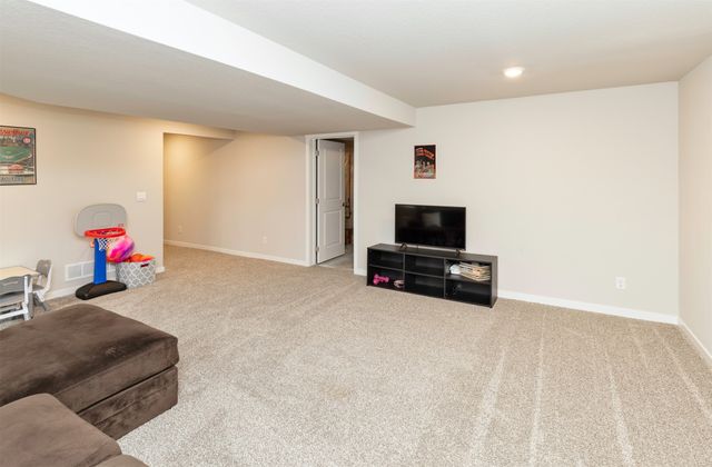 4308 NW Arlan Drive, Ankeny, IA 50023