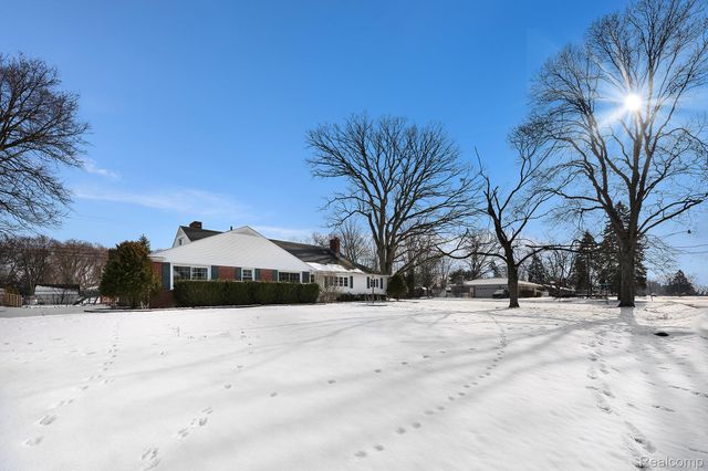 45420 Grant Park, Utica, MI 48317