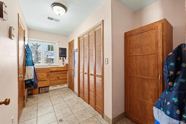 45420 Grant Park, Utica, MI 48317