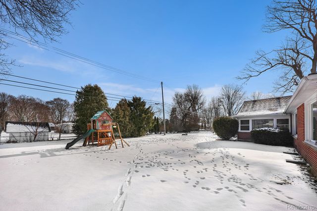 45420 Grant Park, Utica, MI 48317