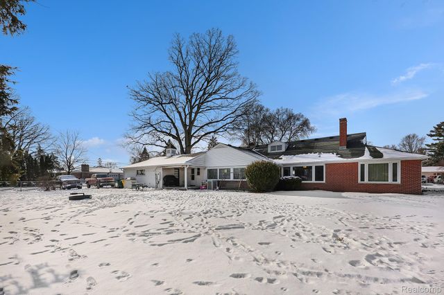 45420 Grant Park, Utica, MI 48317