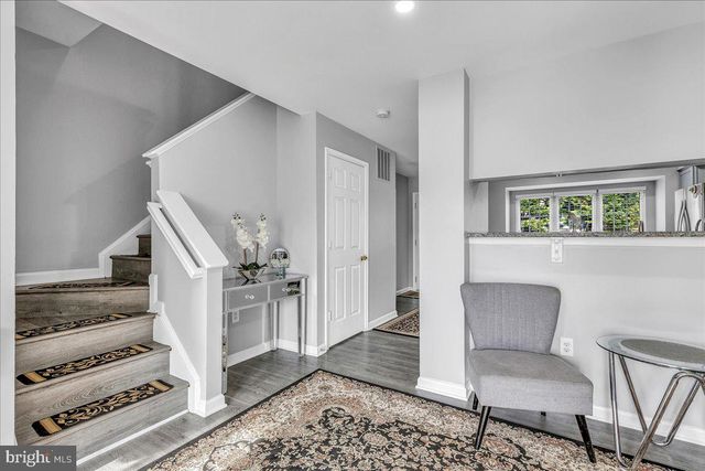 12729 HUNTERBROOK DR, Woodbridge, VA 22192