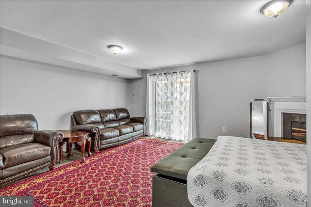 12729 HUNTERBROOK DR, Woodbridge, VA 22192