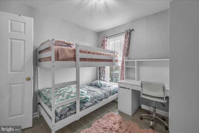 12729 HUNTERBROOK DR, Woodbridge, VA 22192