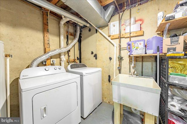 12729 HUNTERBROOK DR, Woodbridge, VA 22192