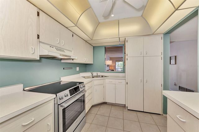 260 SANTA MARIA STREET 311, Venice, FL 34285
