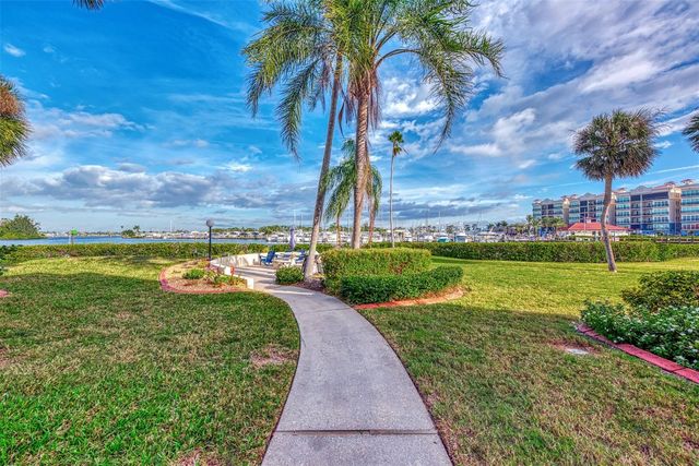 260 SANTA MARIA STREET 311, Venice, FL 34285