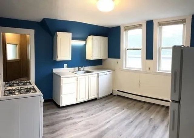 67 Cleverly Ct, Quincy, MA 02169