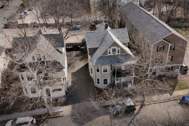 67 Cleverly Ct, Quincy, MA 02169