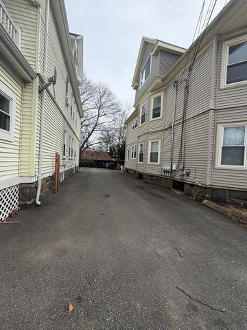 67 Cleverly Ct, Quincy, MA 02169