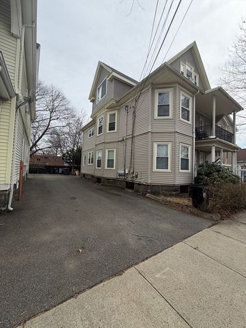 67 Cleverly Ct, Quincy, MA 02169