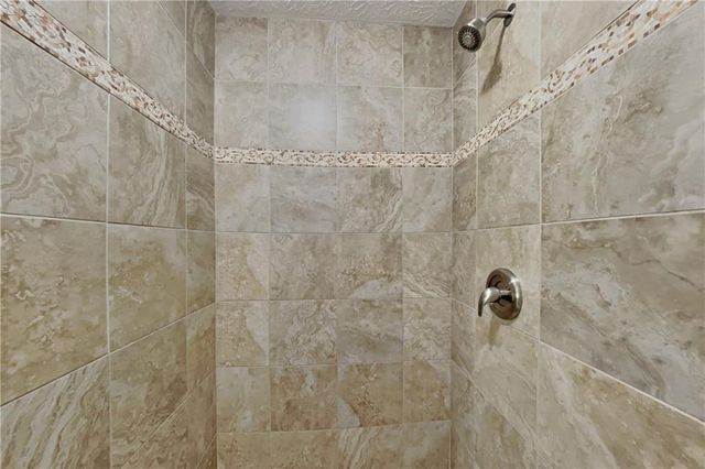 904 Branford Lane NW, Lilburn, GA 30047