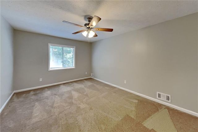 904 Branford Lane NW, Lilburn, GA 30047