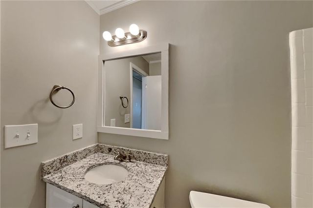 904 Branford Lane NW, Lilburn, GA 30047