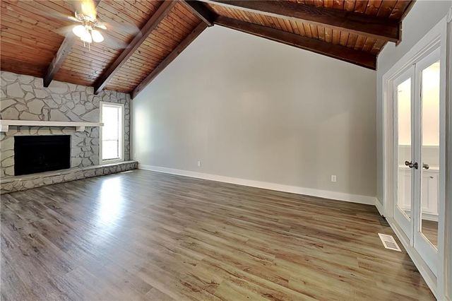 904 Branford Lane NW, Lilburn, GA 30047