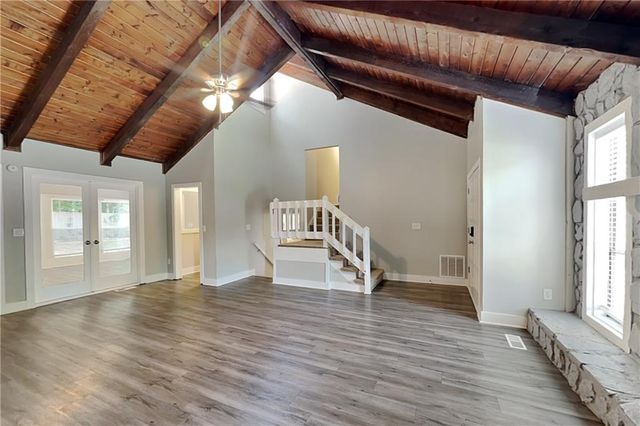 904 Branford Lane NW, Lilburn, GA 30047