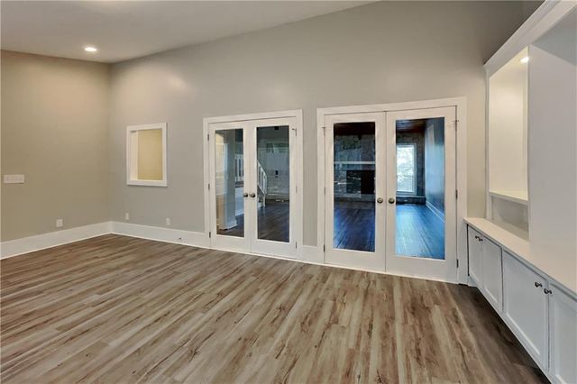 904 Branford Lane NW, Lilburn, GA 30047