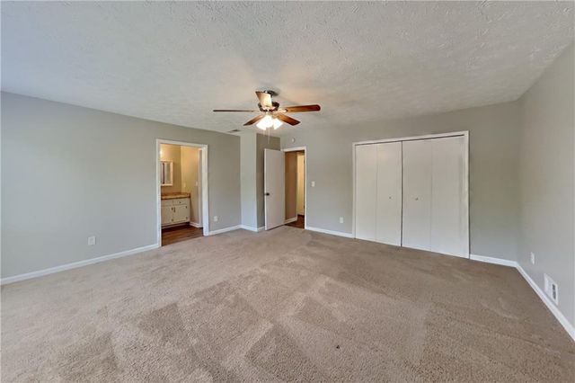 904 Branford Lane NW, Lilburn, GA 30047