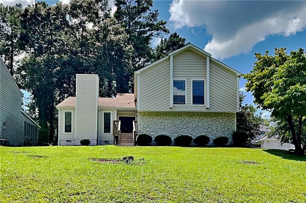 904 Branford Lane NW, Lilburn, GA 30047