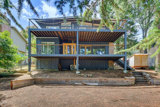 424 Courtney Street, Ashland, OR 97520