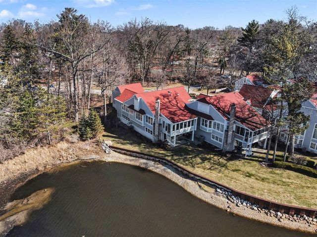16840 Landing Drive, Spring Lake, MI 49456