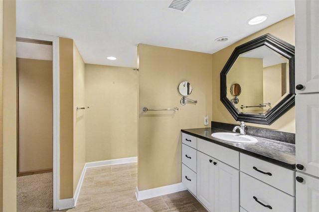 16840 Landing Drive, Spring Lake, MI 49456