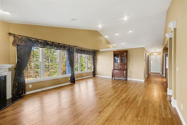 16840 Landing Drive, Spring Lake, MI 49456