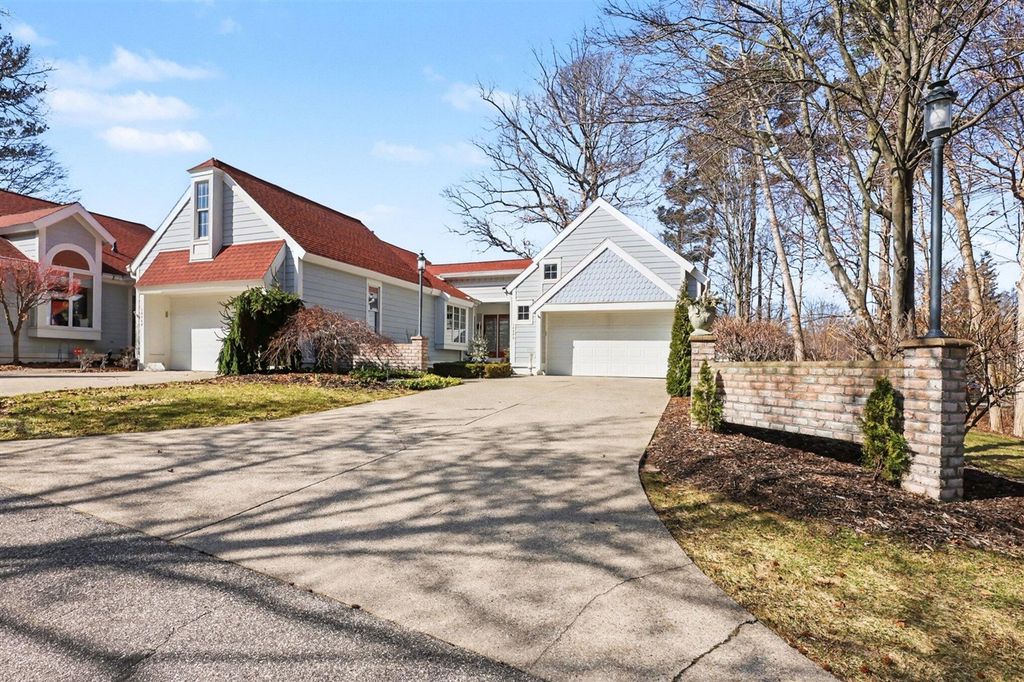 16840 Landing Drive, Spring Lake, MI 49456