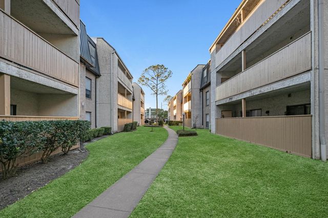 8429 Hearth Drive 23, Houston, TX 77054