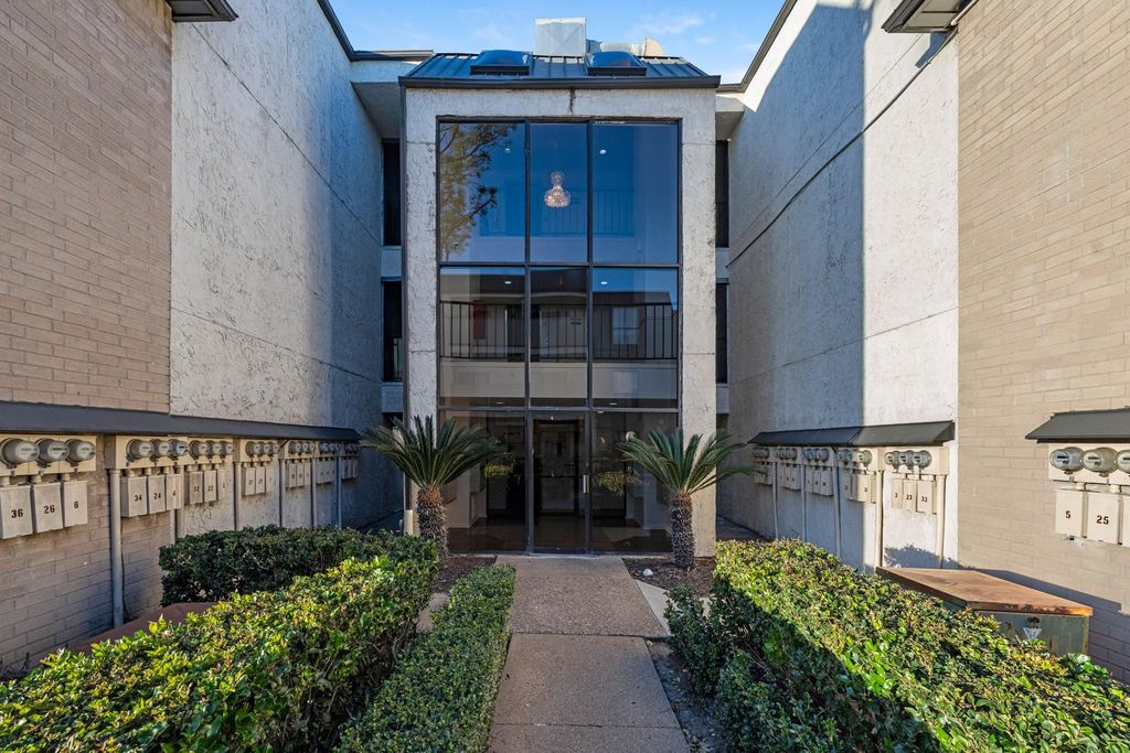 8429 Hearth Drive 23, Houston, TX 77054