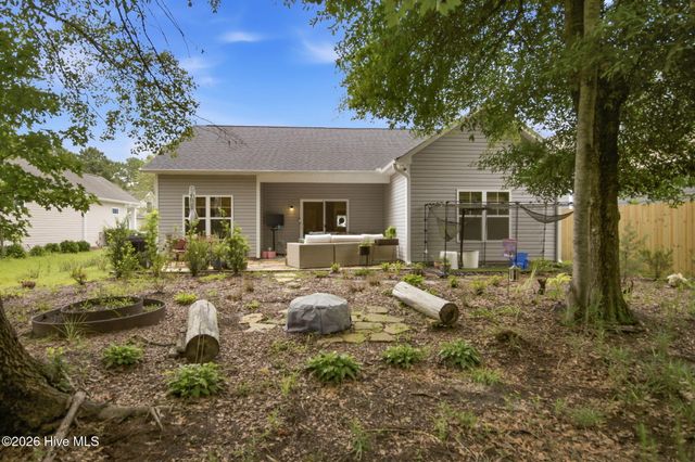 380 Southbend Court NE, Leland, NC 28451